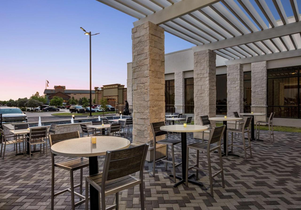 Embassy Suites By Hilton Round Rock Exterior foto